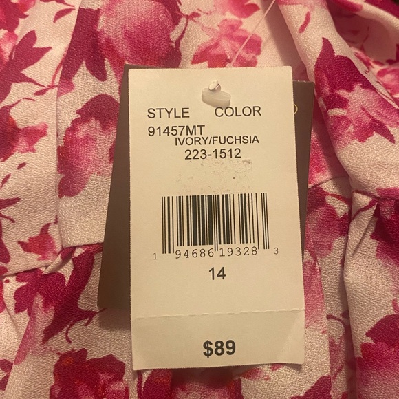 Pink and white floral maxi dress - Picture 4 of 7